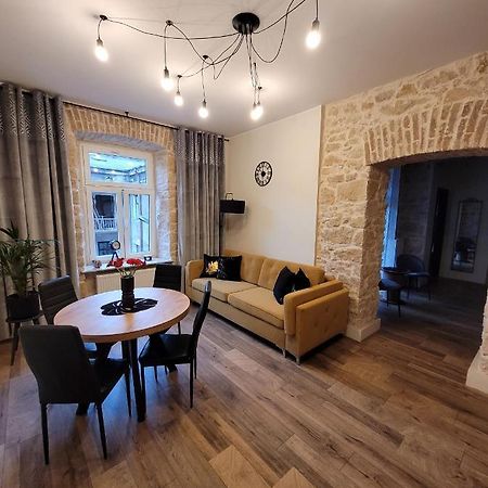 Kamieniczka 12 Apartamenty Czestochowa Bagian luar foto